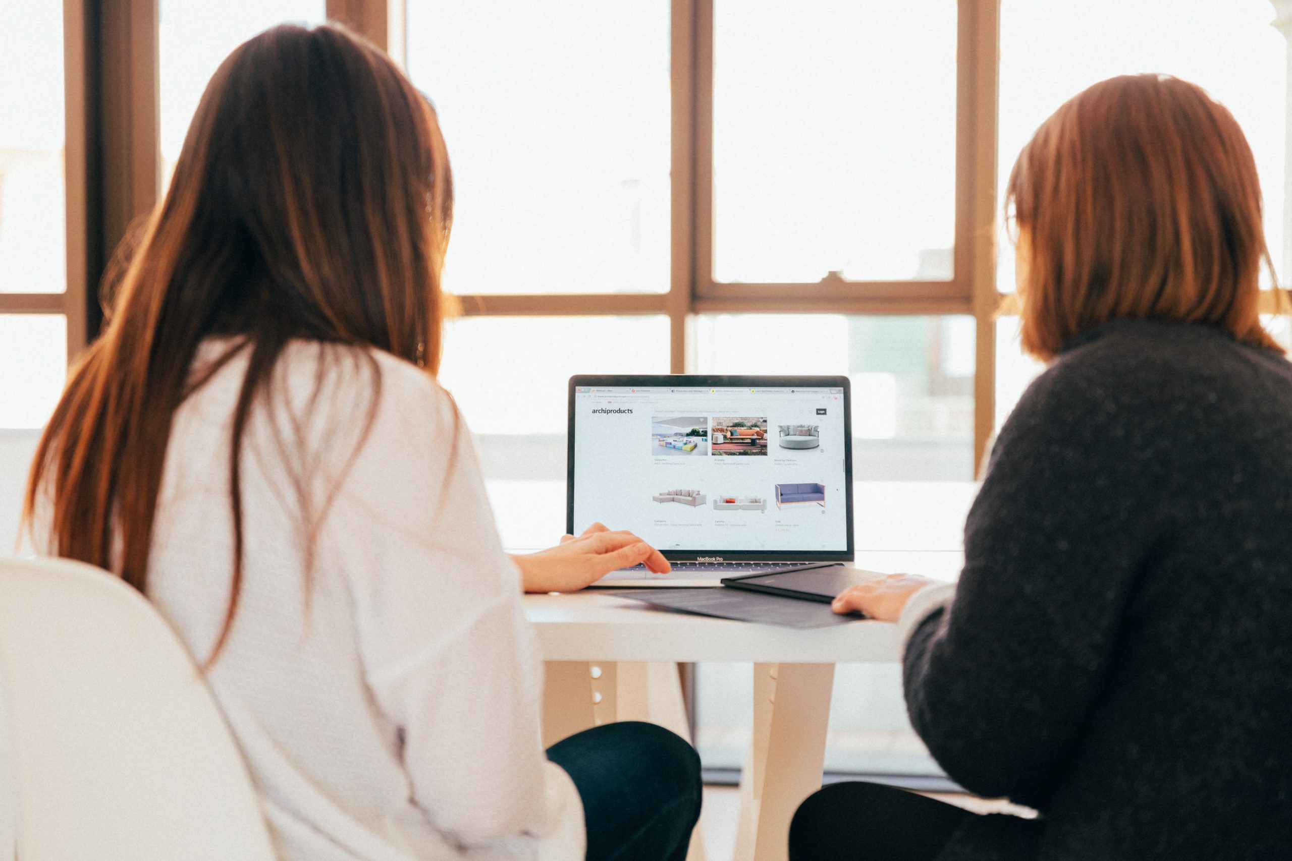 Thumbnail for 8 internal comms tips on getting your messages read